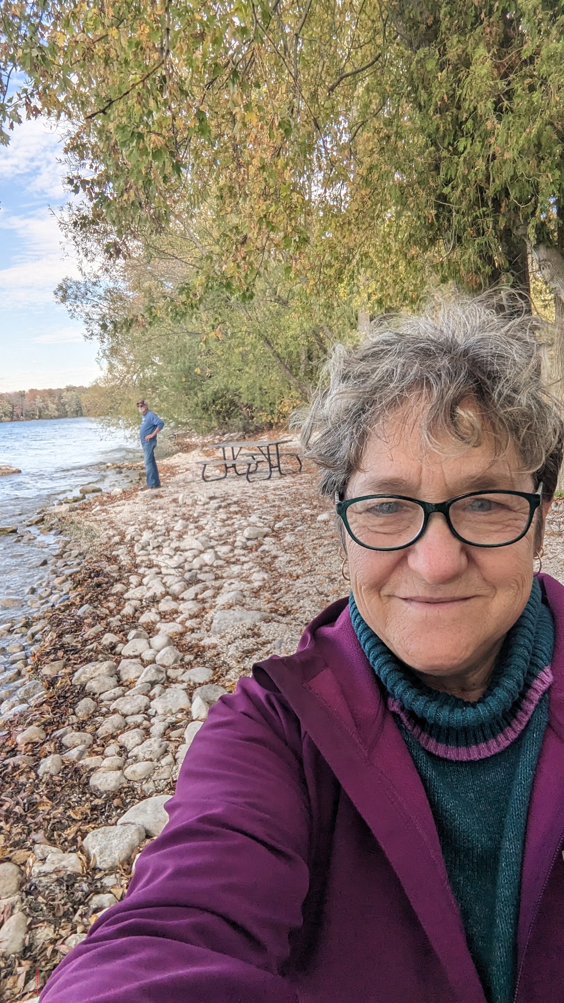 Discovering the Simcoe Lake shoreline on a stroll around McRae Provincial Park.